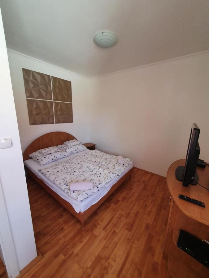 Fischer Apartman 3 ハイデゥソボスロー エクステリア 写真