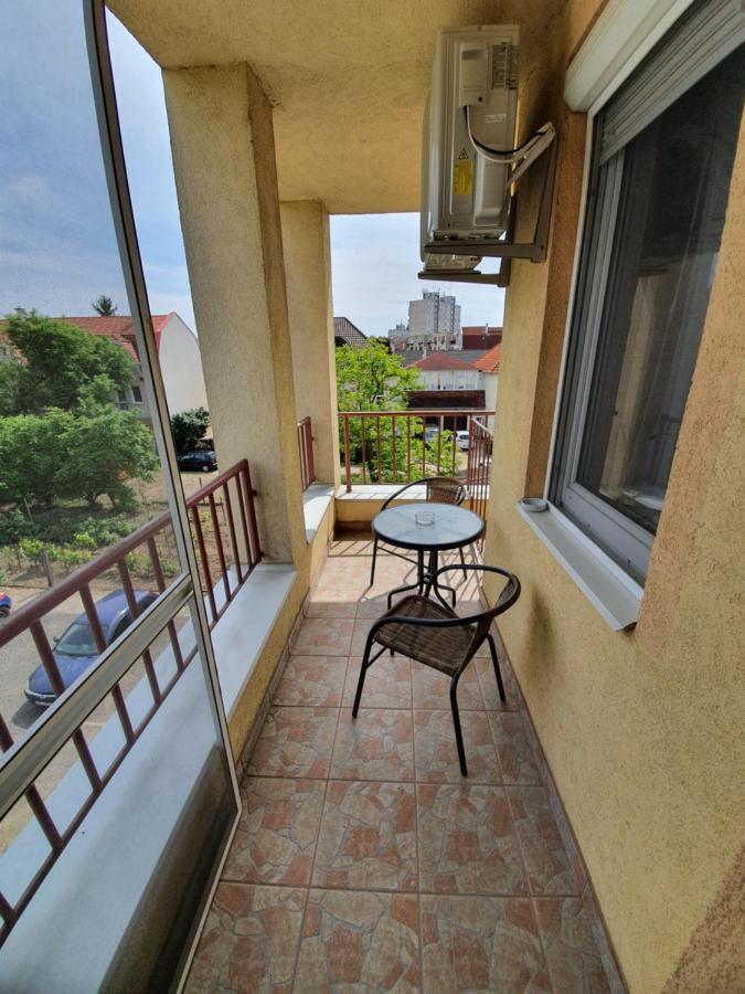 Fischer Apartman 3 ハイデゥソボスロー エクステリア 写真